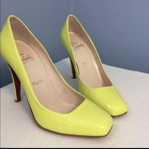 Rare sold out pumps Christian louboutin
